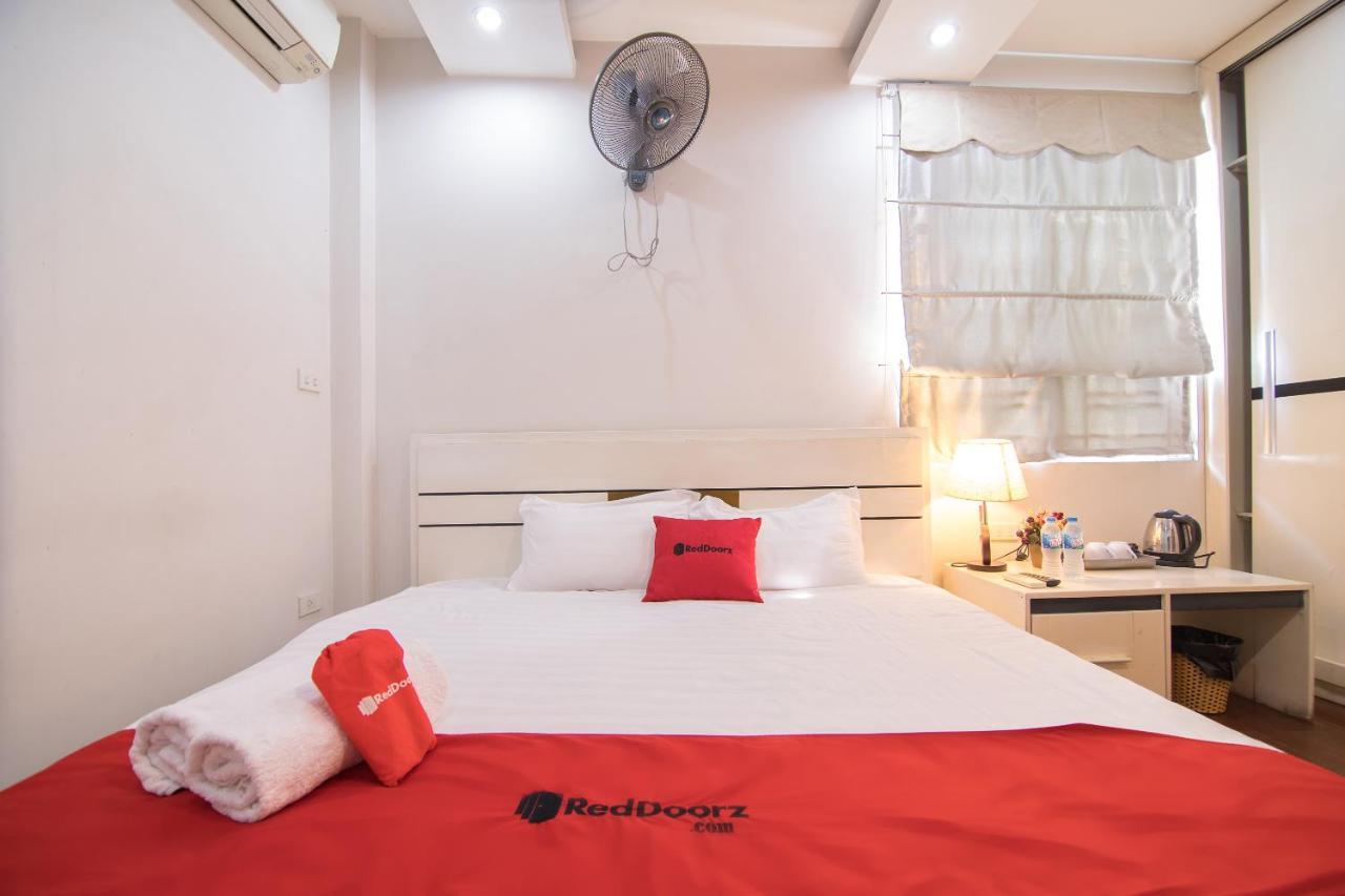 Hotel Reddoorz Yen Phu Street Hanói Exterior foto